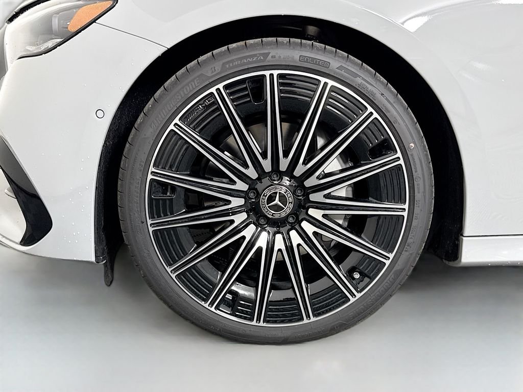 New 2026 MANUFAKTUR Alpine Grey Mercedes-Benz E 350 image 32