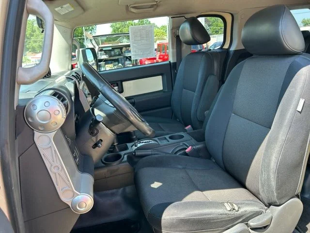 Used 2008  Toyota Base image 21