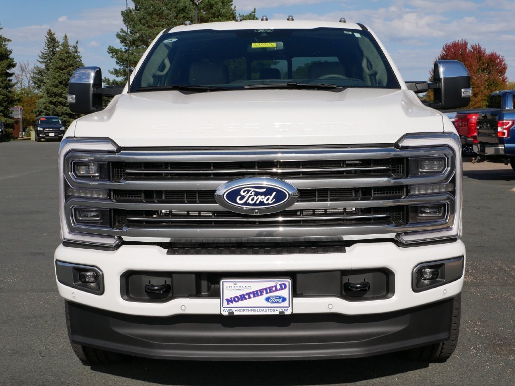 New 2027 Star White Metallic Tri-Coat Ford F-350® Platinum® image 3