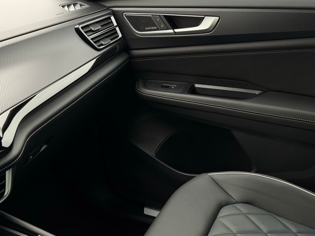 2026 Volkswagen Atlas Cross Sport SEL Premium R-LINE - Photo 38