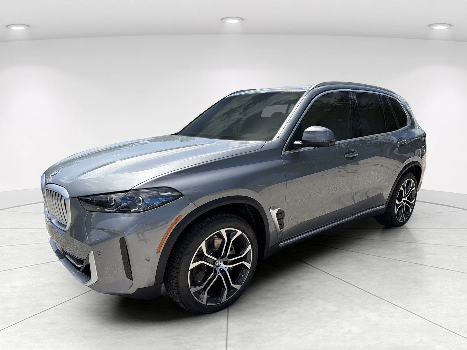 New 2026 Skyscraper Grey Metallic BMW xDrive40i image 8