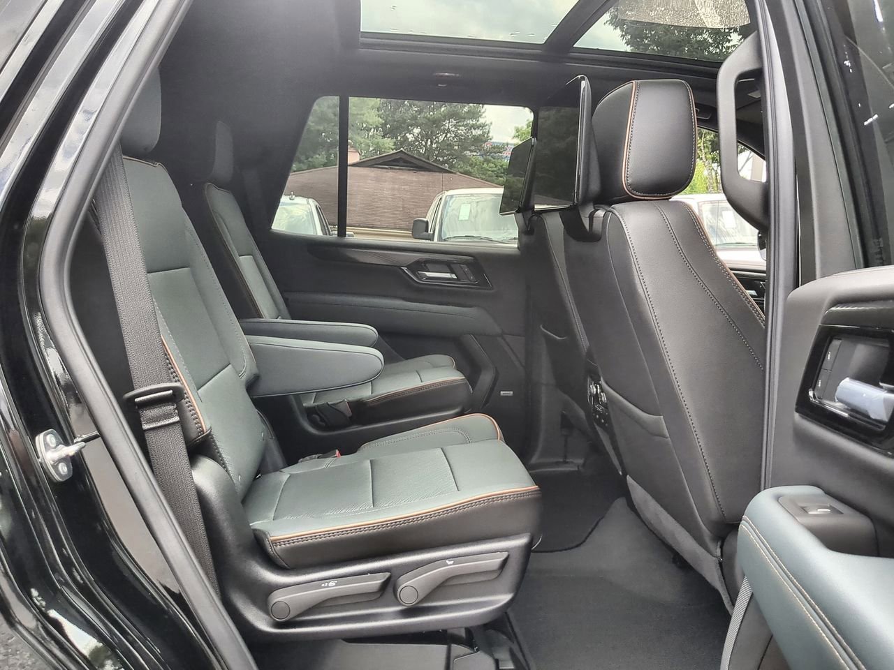 New 2026 Onyx Black GMC AT4 image 28