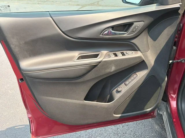Used 2019 CAJUN RED TINTCOAT Chevrolet Premier image 16