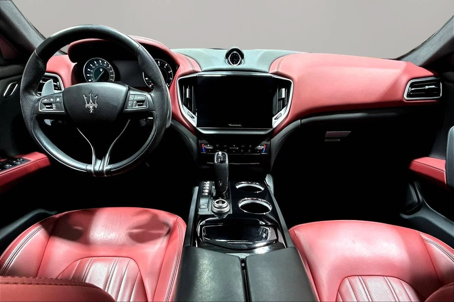Used 2023 Nero Ribelle Metallic Maserati Modena image 9