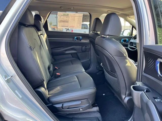 New 2026 White Kia S image 20