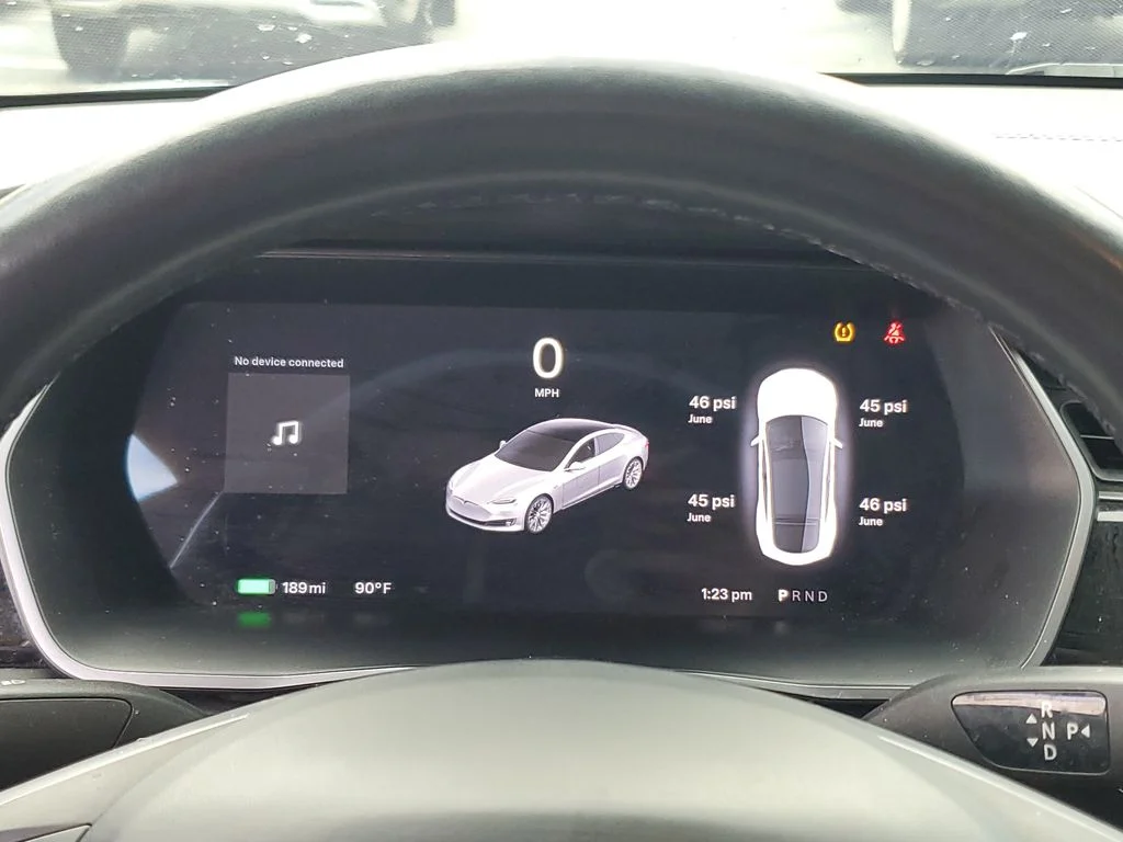 Used 2018 Gray Tesla  image 28