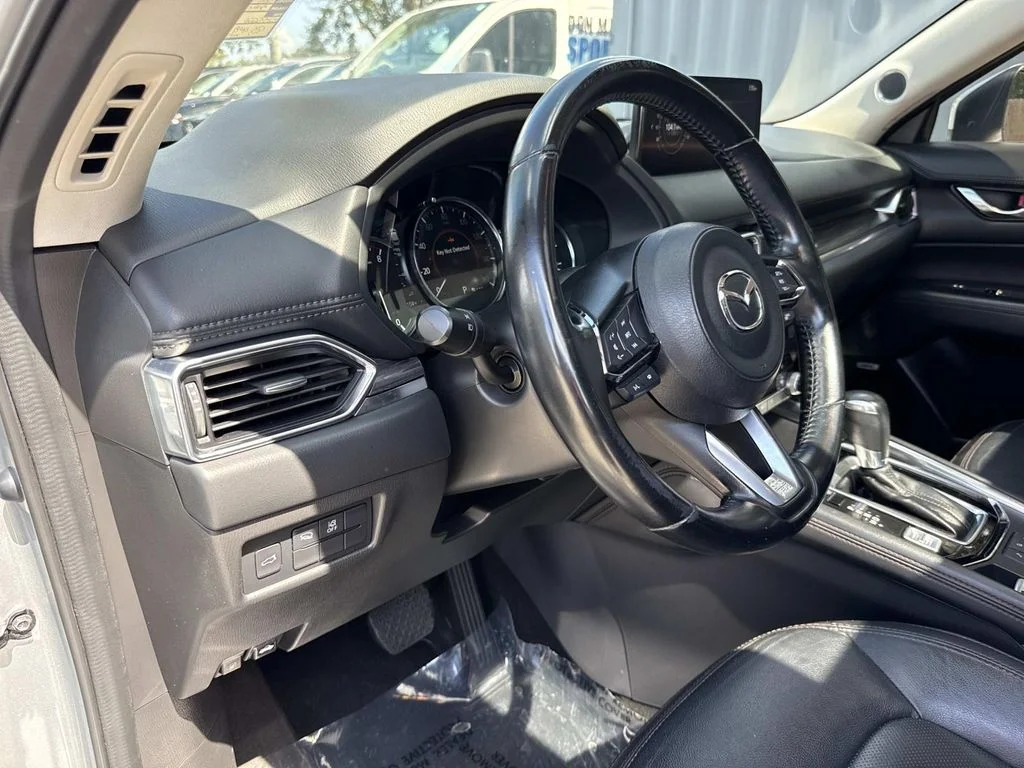 Used 2021 Silver Mazda Grand Touring image 24