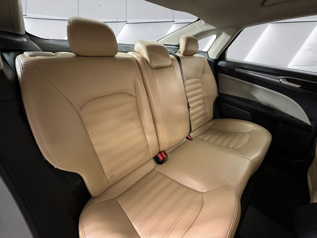 Used 2019 Silver Ford S image 16