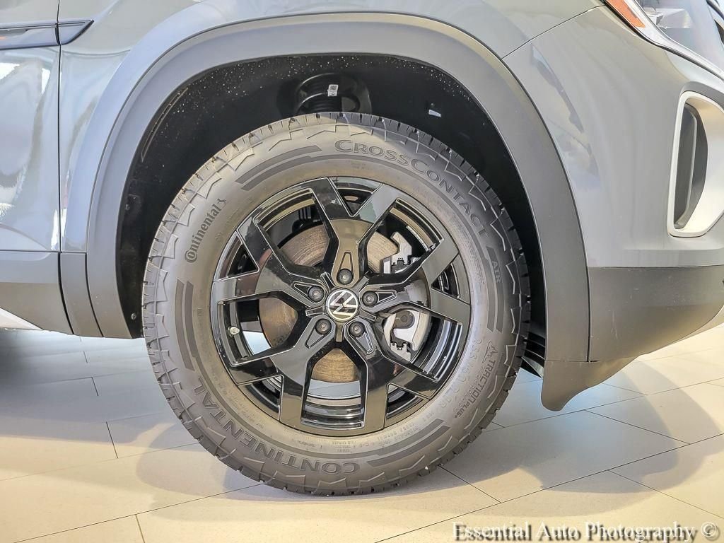 New 2026 Pure Gray Volkswagen 2.0T Peak Edition image 6