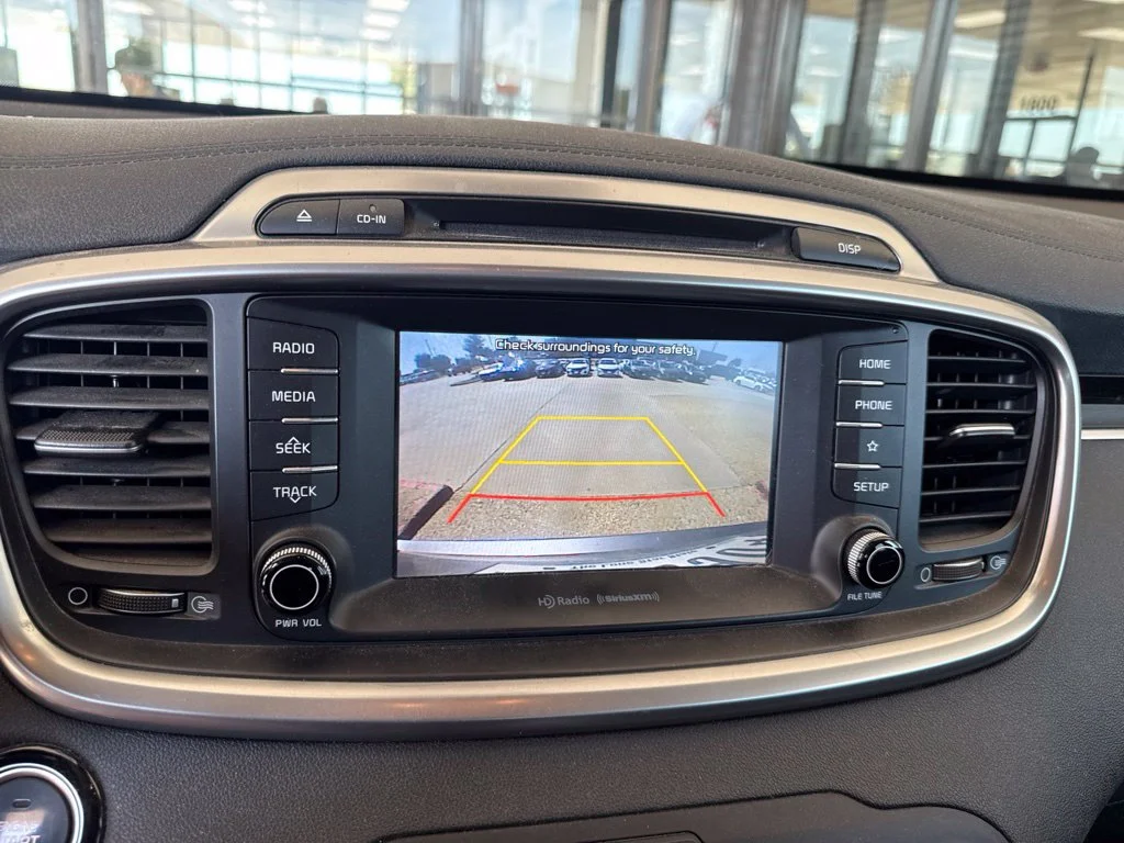 Used 2019 Silver Kia EX image 9