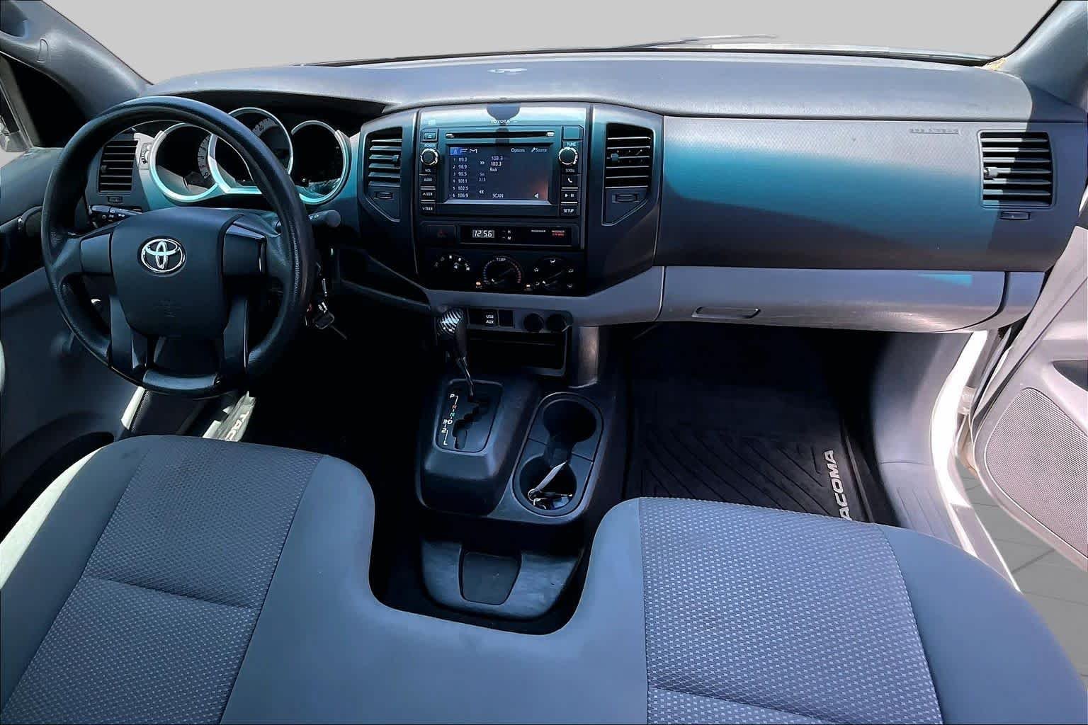 Used 2013 Super White Toyota  image 14