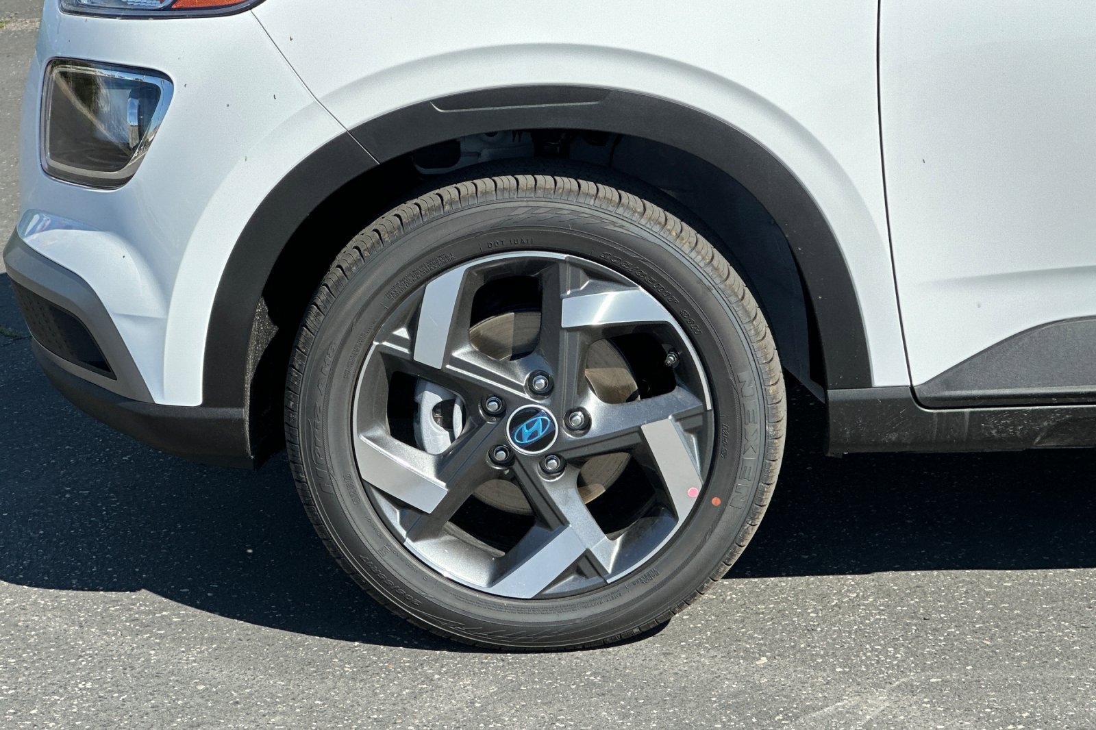 New 2026 Lunar White Hyundai SEL image 25