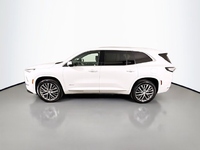 Used 2025 White Frost Tricoat Buick Avenir image 4