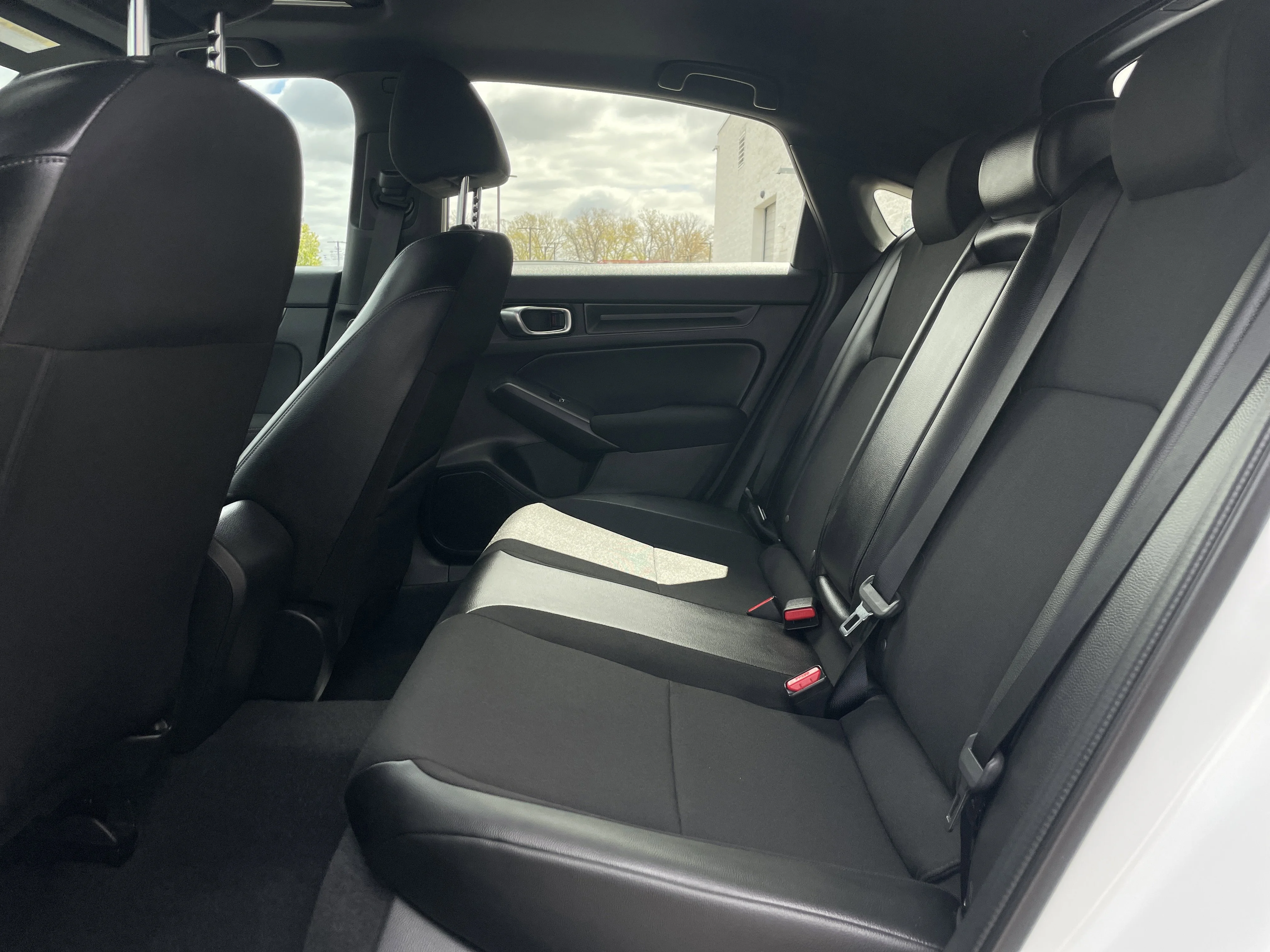 2025 Honda Civic Hatchback Sport - Photo 44