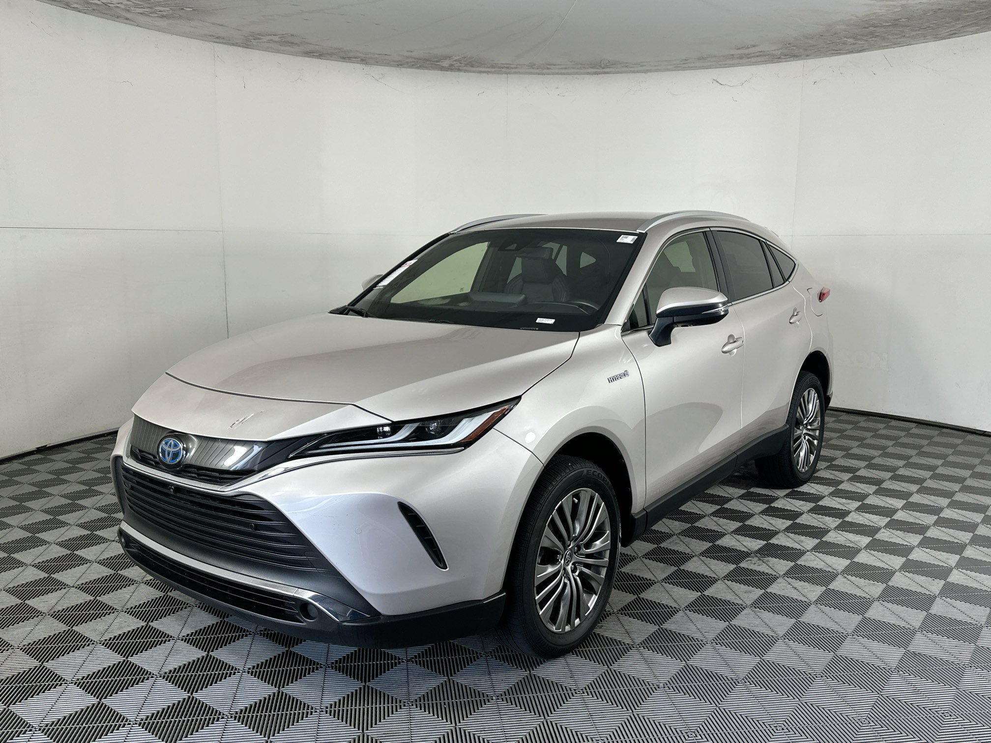Used 2021 Titanium Toyota Limited image 7