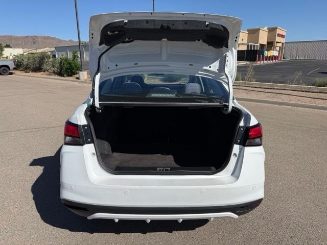 2022 Nissan Versa Sedan SV - Photo 32