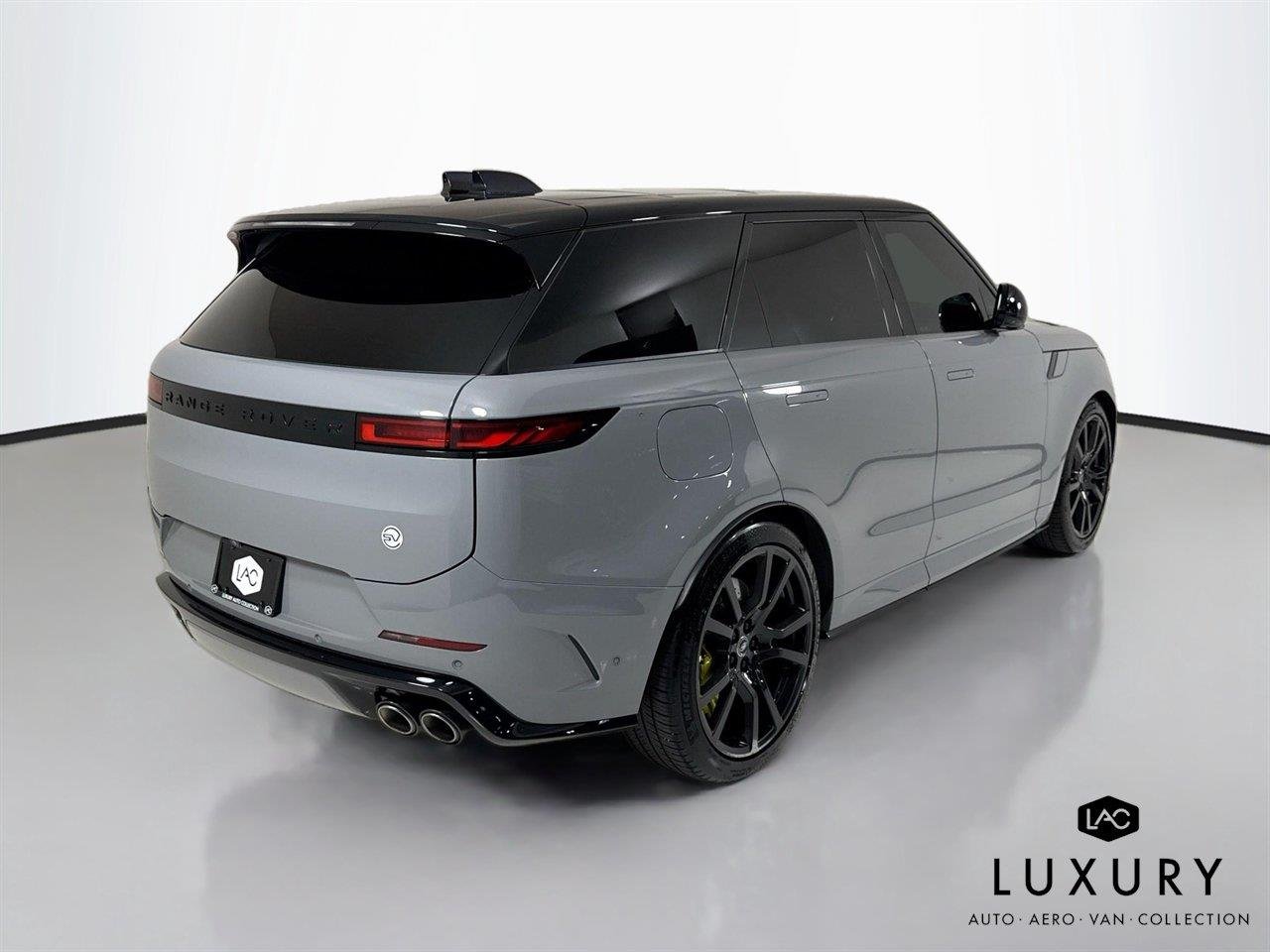 Used 2025 Nardo Grey Land Rover SPORT SV Edition Two | Carbon Fiber Wheels | 360 Camera image 6