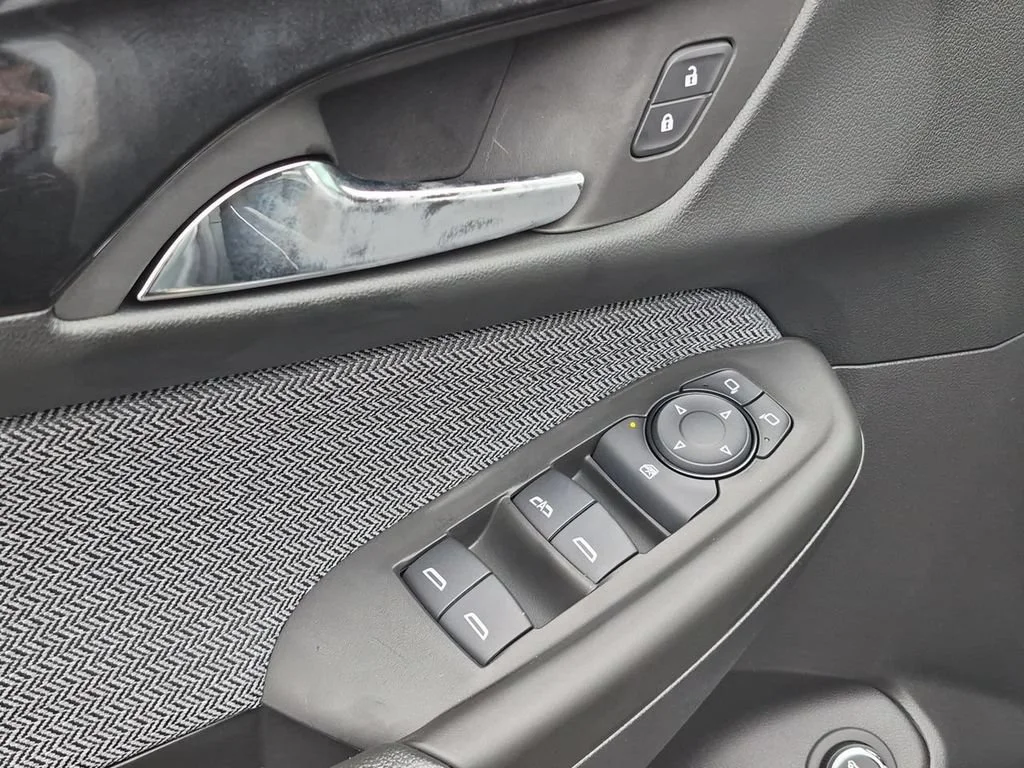 New 2026 Sterling Gray Metallic Chevrolet LT image 23