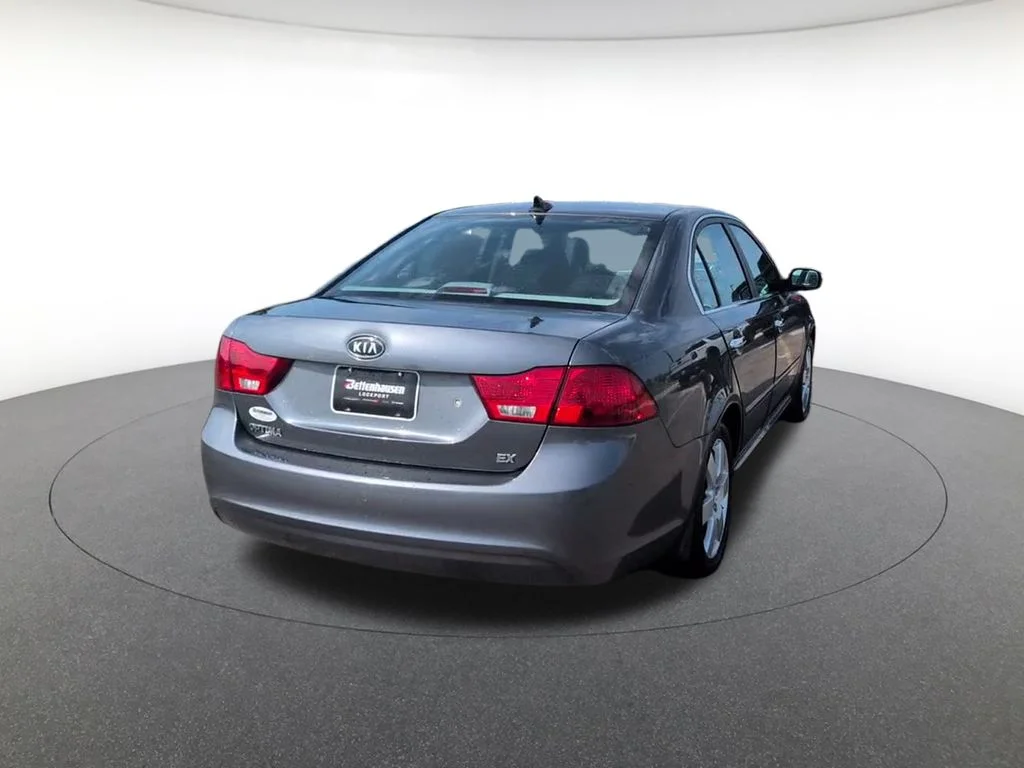 Used 2009 Gray Kia EX image 7