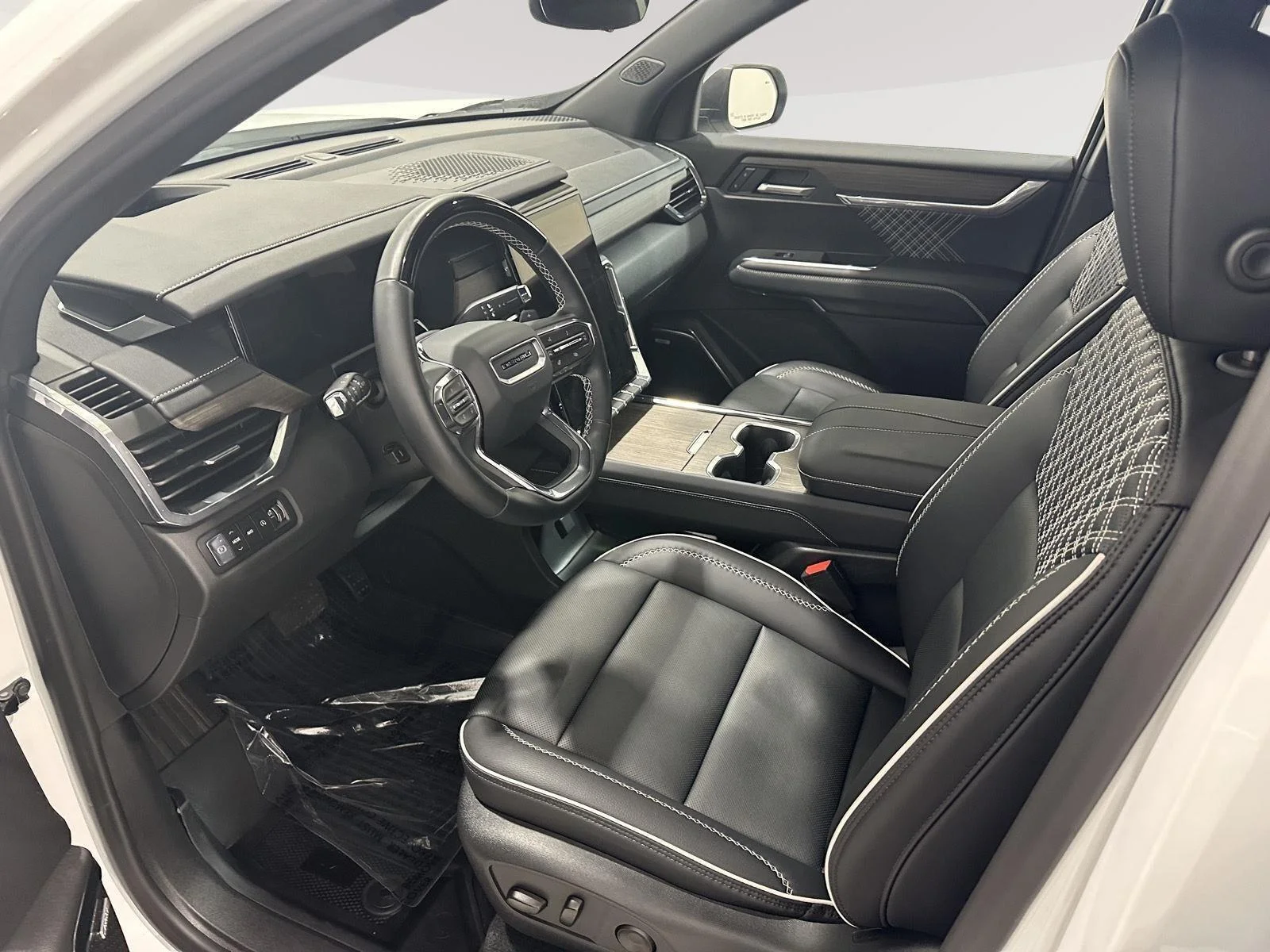 Used 2026 Summit White GMC Denali image 18