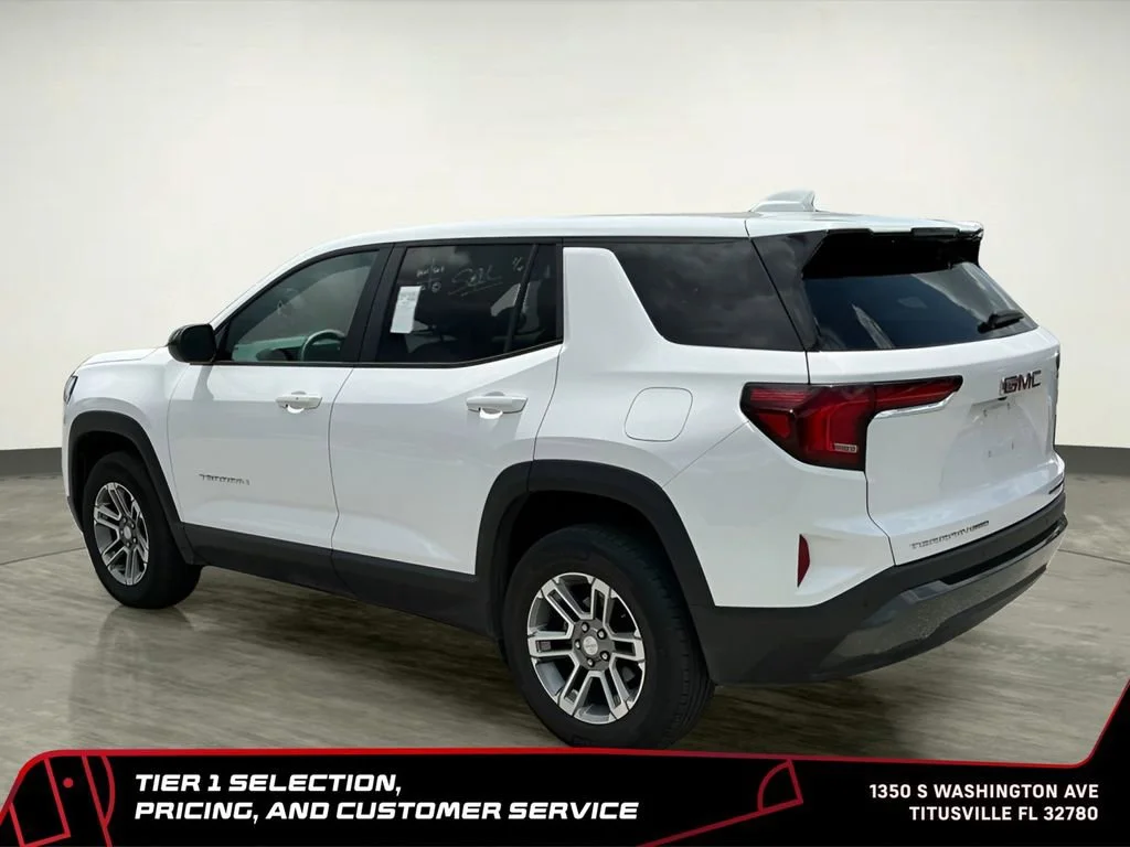 Used 2025 Summit White GMC Elevation image 3