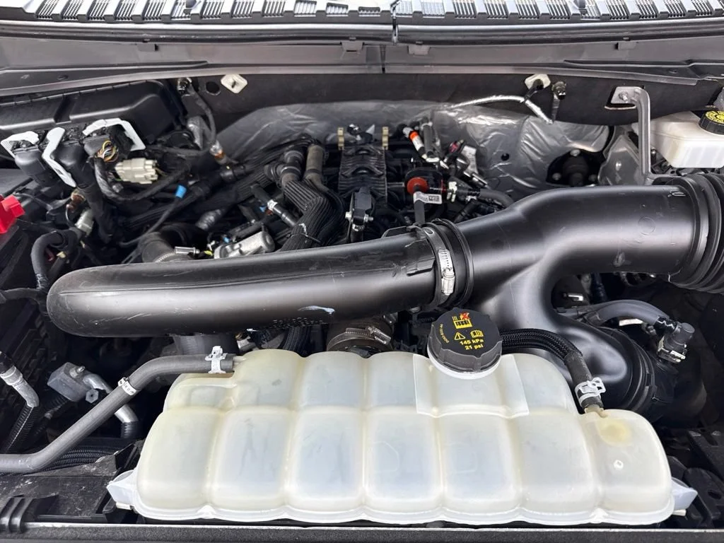 Used 2022  Ford Limited image 39