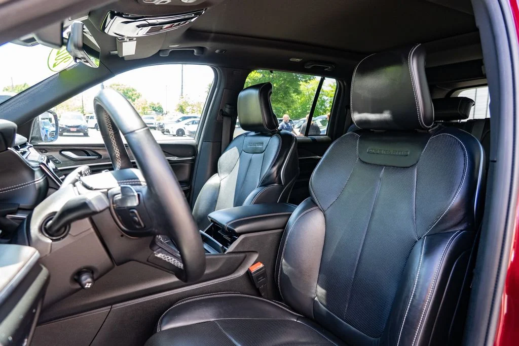 Used 2023 Red Jeep Overland 4xe image 23
