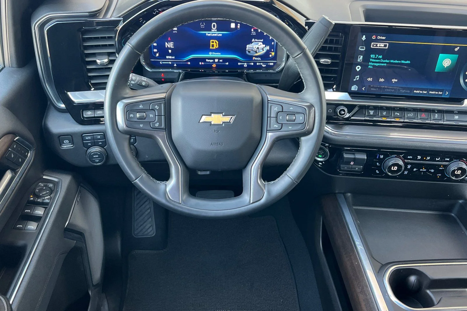 Used 2025 White Chevrolet High Country image 14