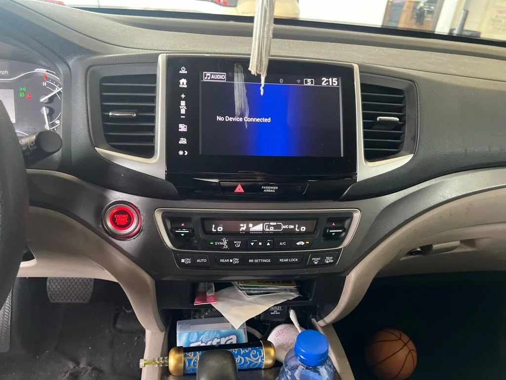 Used 2018  Honda EX image 4