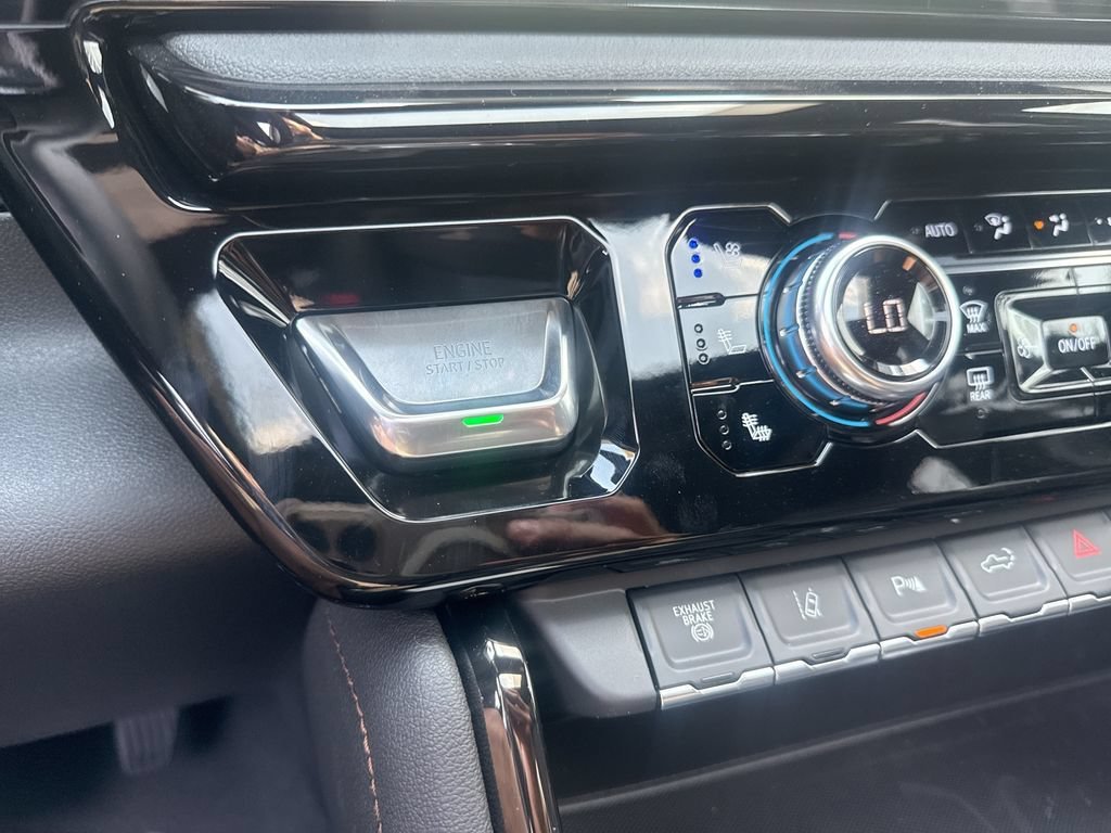 2026 GMC Sierra 3500HD AT4 - Photo 17