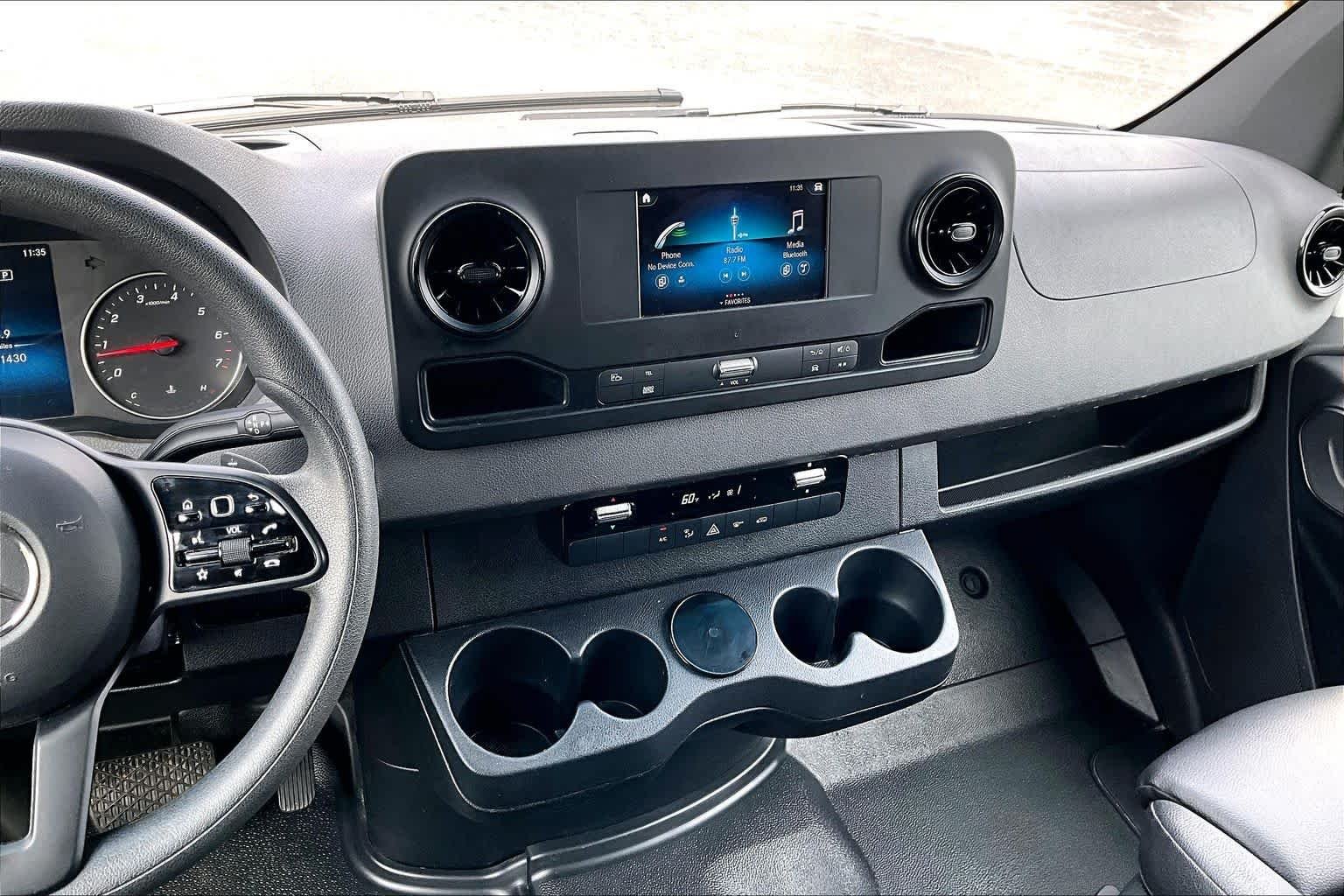 Used 2023 Arctic White Mercedes-Benz  image 7
