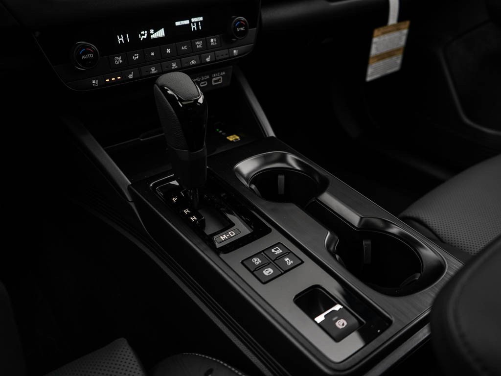 New 2026 CRYSTAL WHITE PEARL Subaru Touring image 27