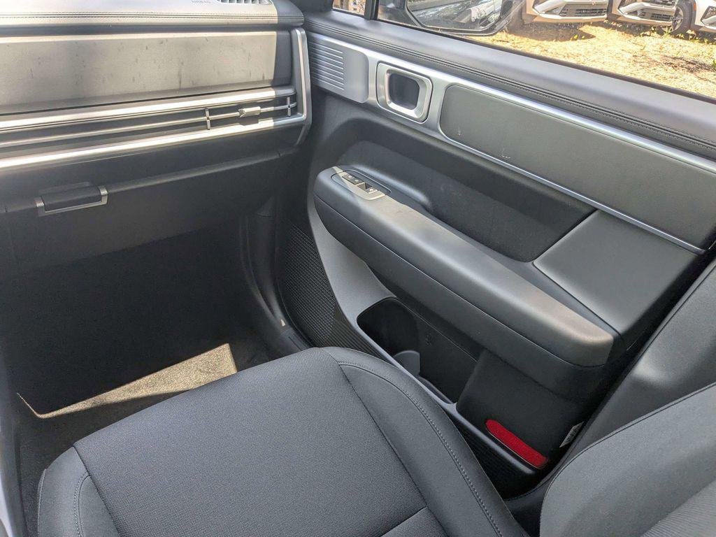 New 2026 Gray Hyundai SE image 17