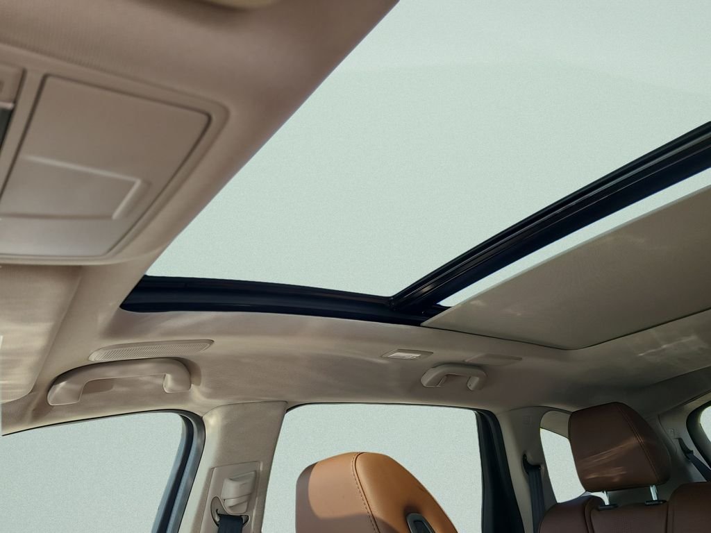 New 2026 Liquid Carbon Metallic Acura Technology Package image 17