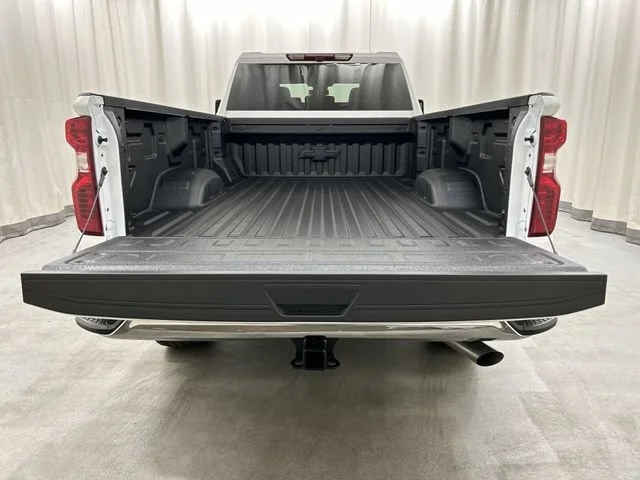 New 2026 Summit White Chevrolet LT image 7