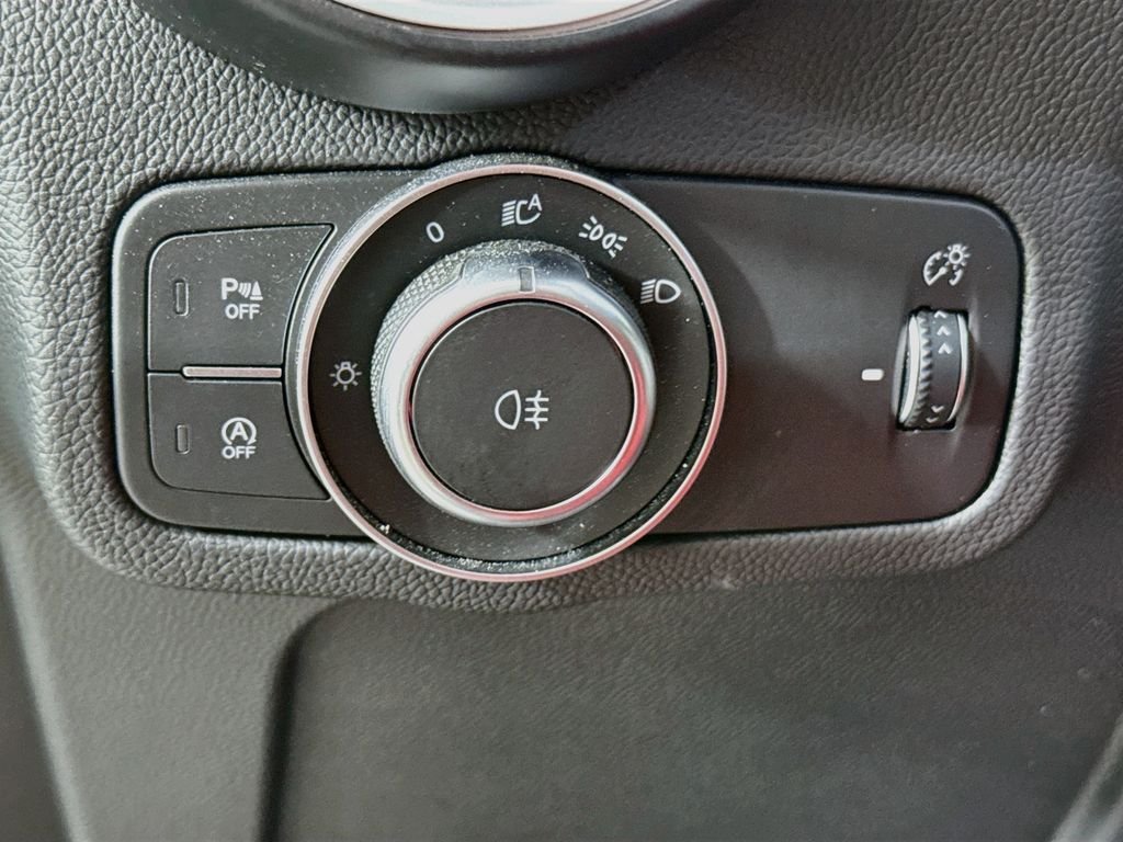 Used 2025 Black Alfa Romeo Veloce image 10