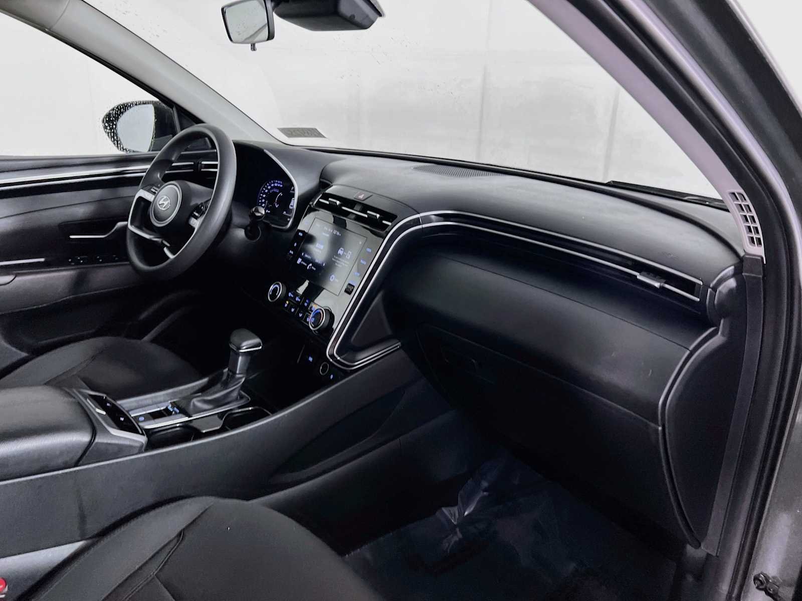 Certified Used 2023 Amazon Gray Hyundai SEL image 28