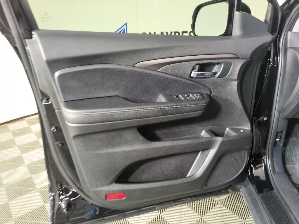 2023 Honda Ridgeline Sport - Photo 14