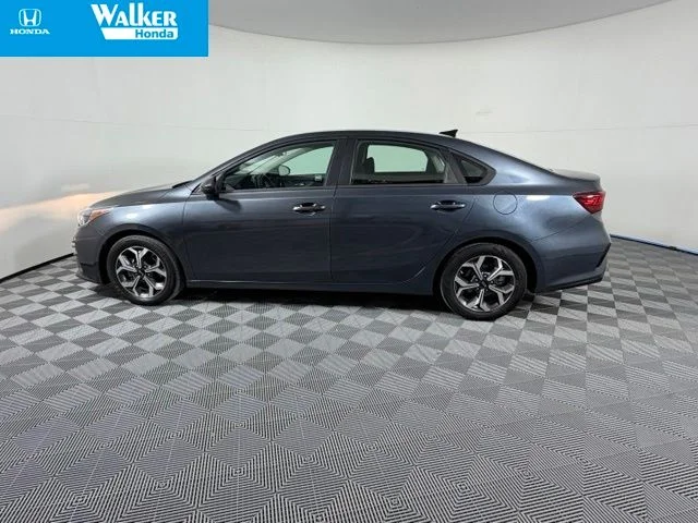 Used 2021 Gray Kia LXS image 4