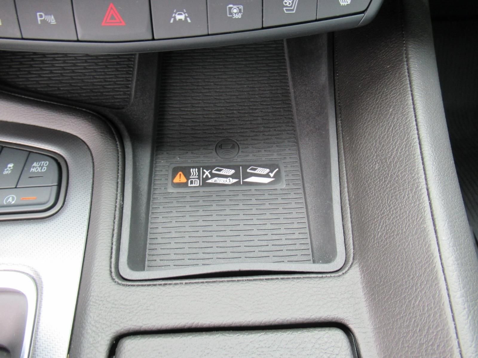 Used 2025 Black Cadillac Premium Luxury image 30