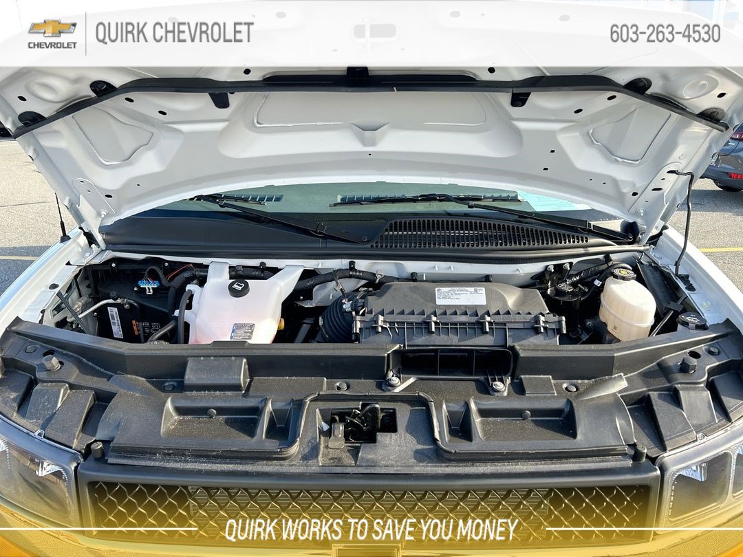 2025 Chevrolet Express Cargo Work Van - Photo 11