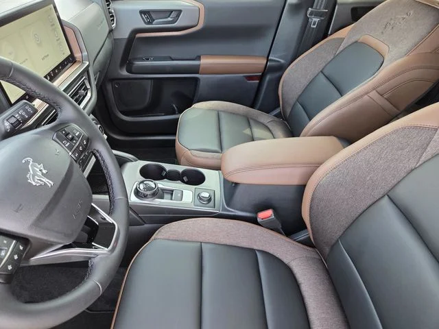 New 2026 Ruby Red Metallic Tinted Clearcoat Ford Outer Banks® image 24