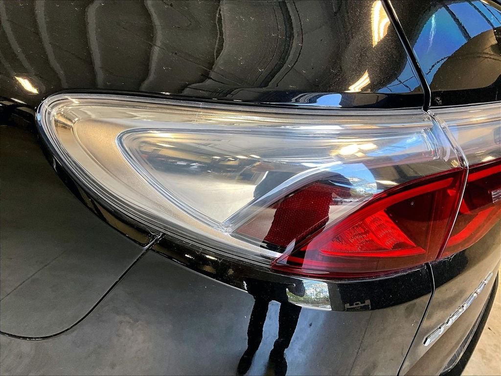 Used 2023 Black Buick Essence image 35