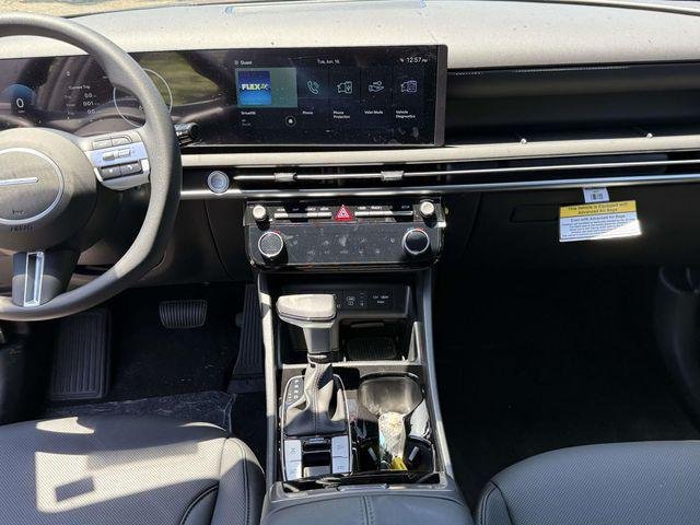 New 2026 Black Hyundai SEL Activity AWD image 18