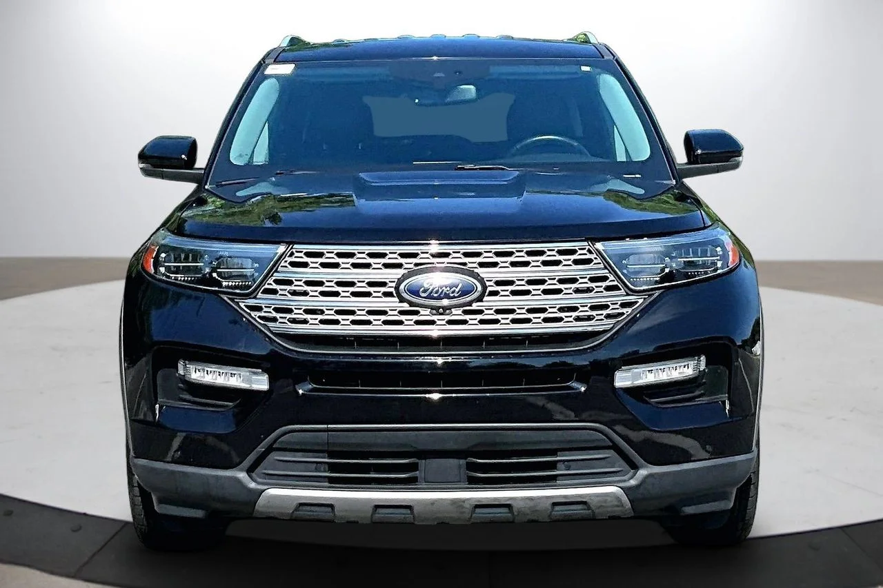 Certified Used 2022 Black Ford Limited image 3