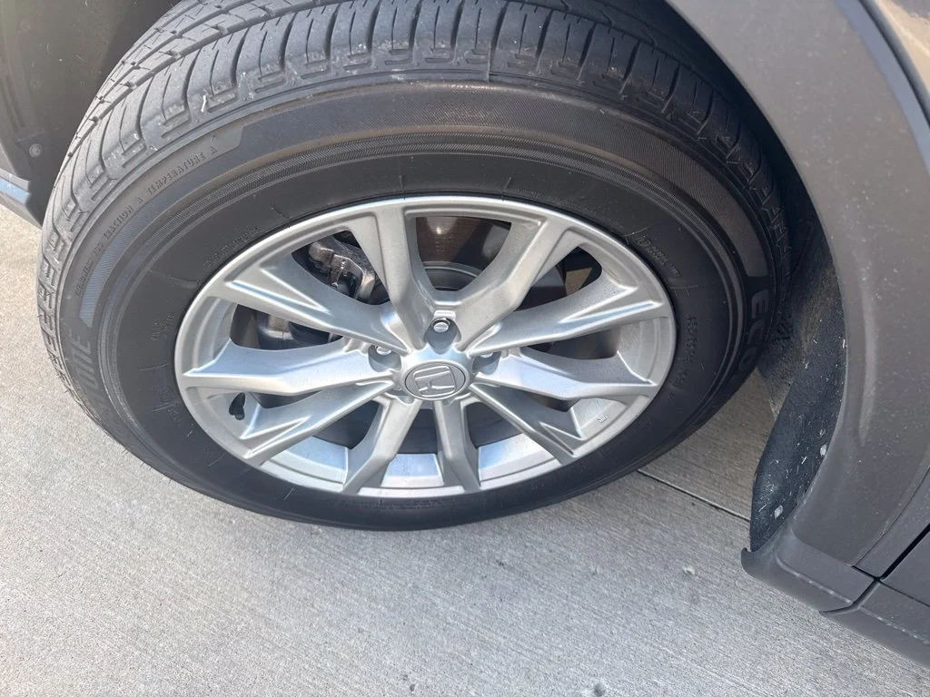 Used 2025 Gray Honda EX-L image 19