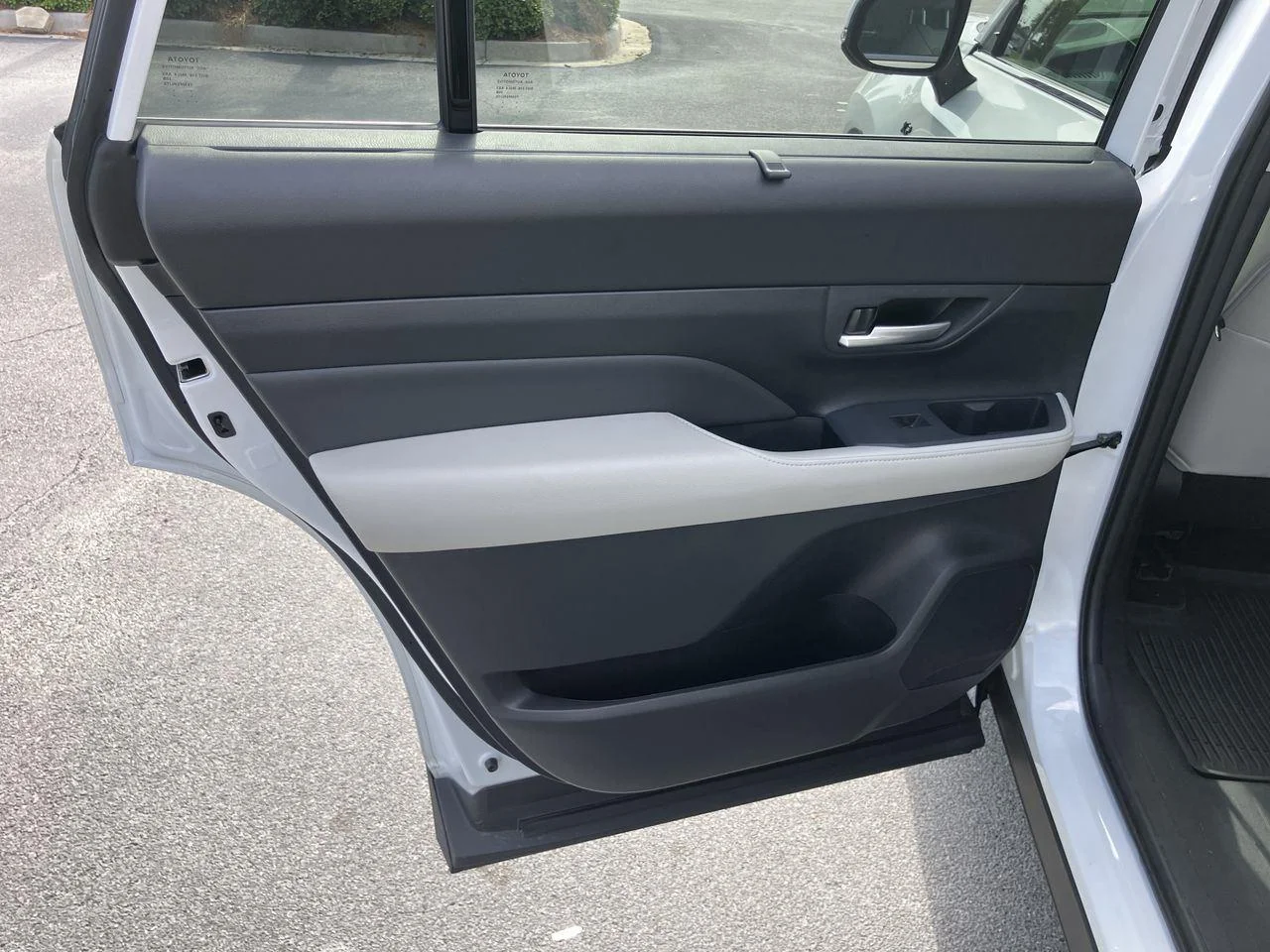 Certified Used 2025 White (Wind Chill Pearl) Toyota Limited image 25