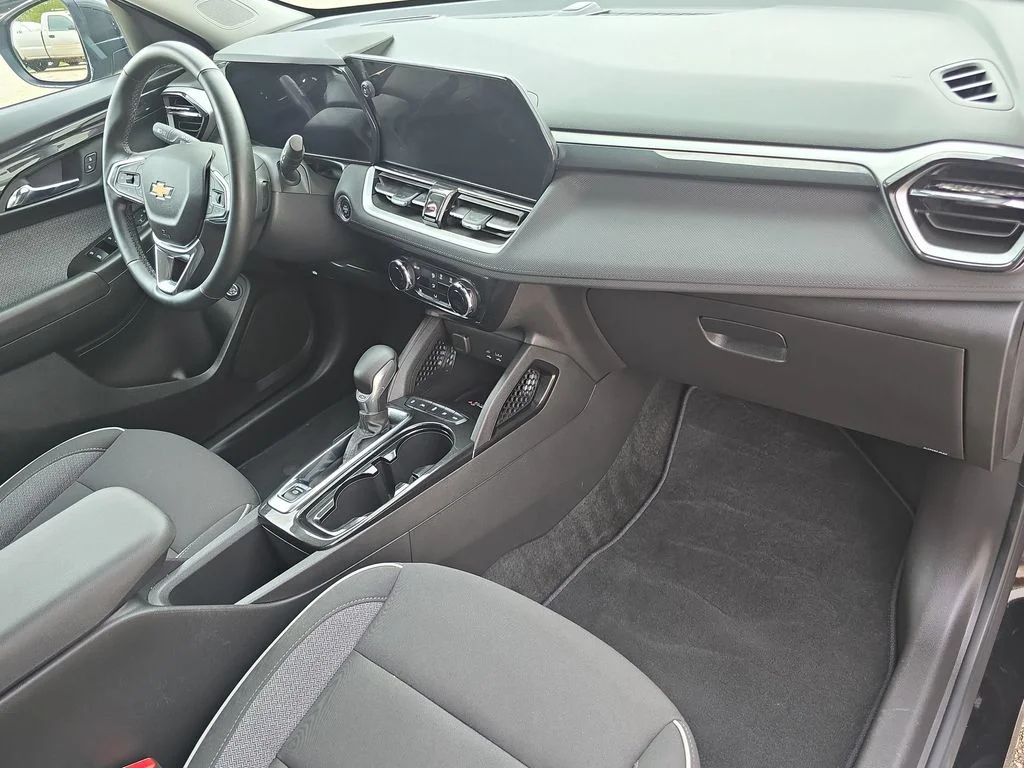 2025 Chevrolet Trailblazer LT - Photo 30