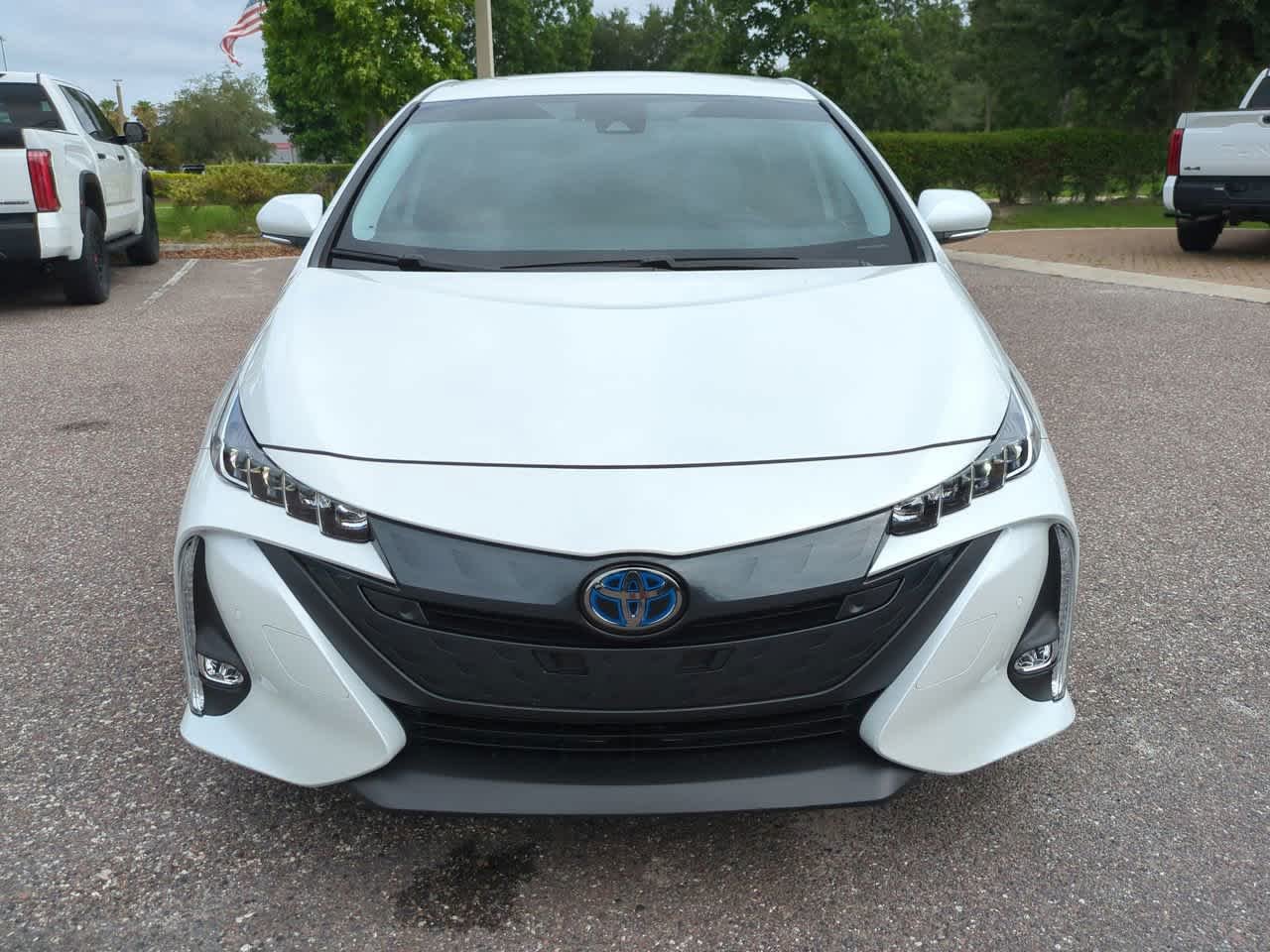 Certified Used 2021 Wind Chill Pearl Toyota Limited image 9