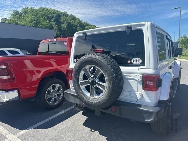 Used 2021 White Jeep Unlimited Sahara image 21